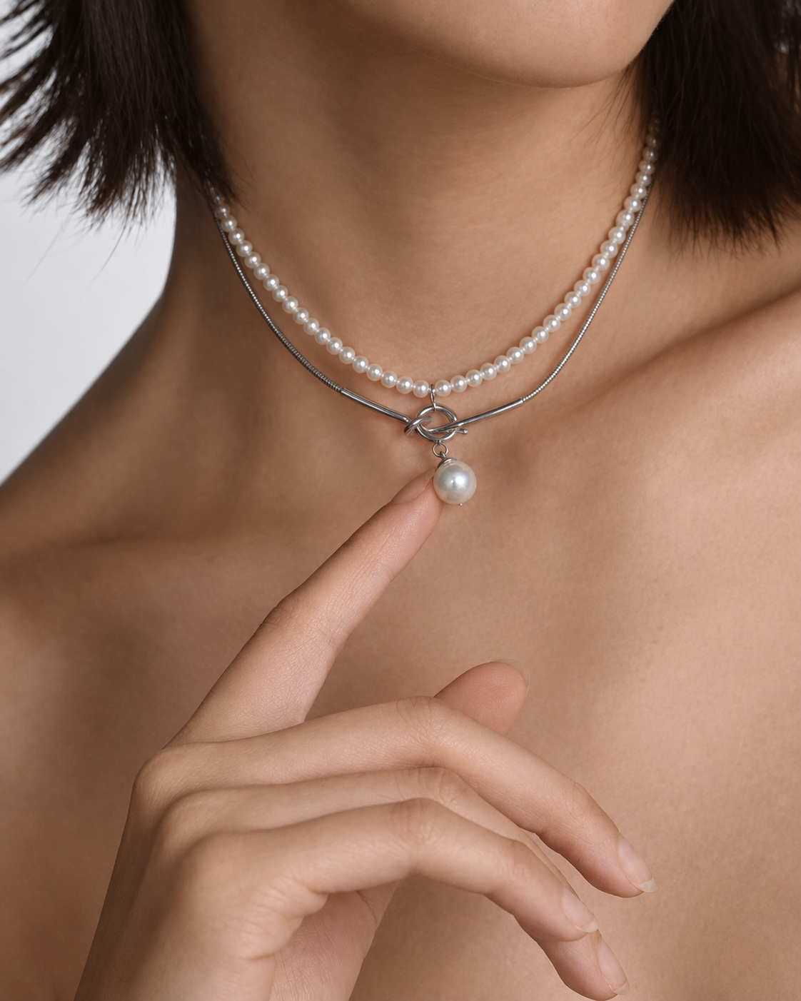 Pearl-knot necklace